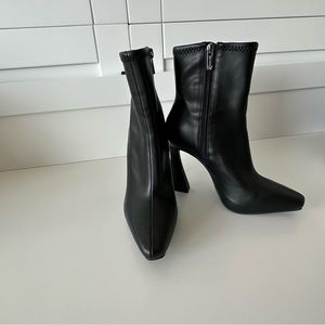 Jessica Simpson Floyce Bootie